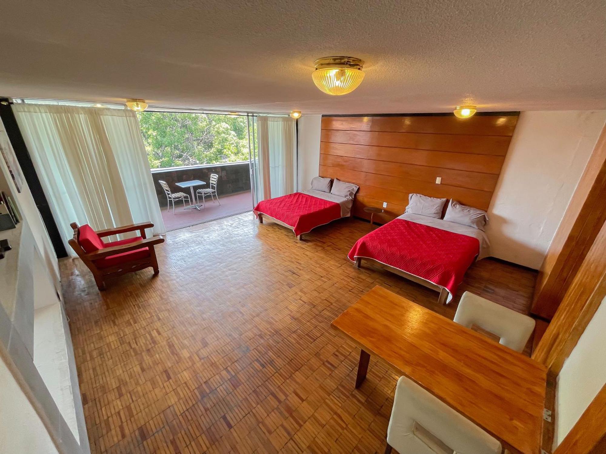 Suites Las Plazas Cuernavaca Exteriör bild